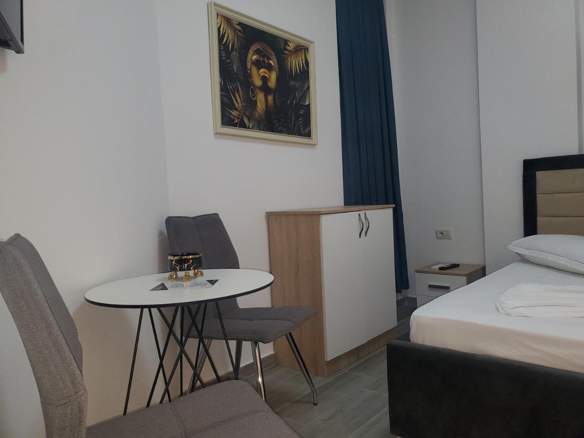 Bs Hotel Δυρράχιο Εξωτερικό φωτογραφία