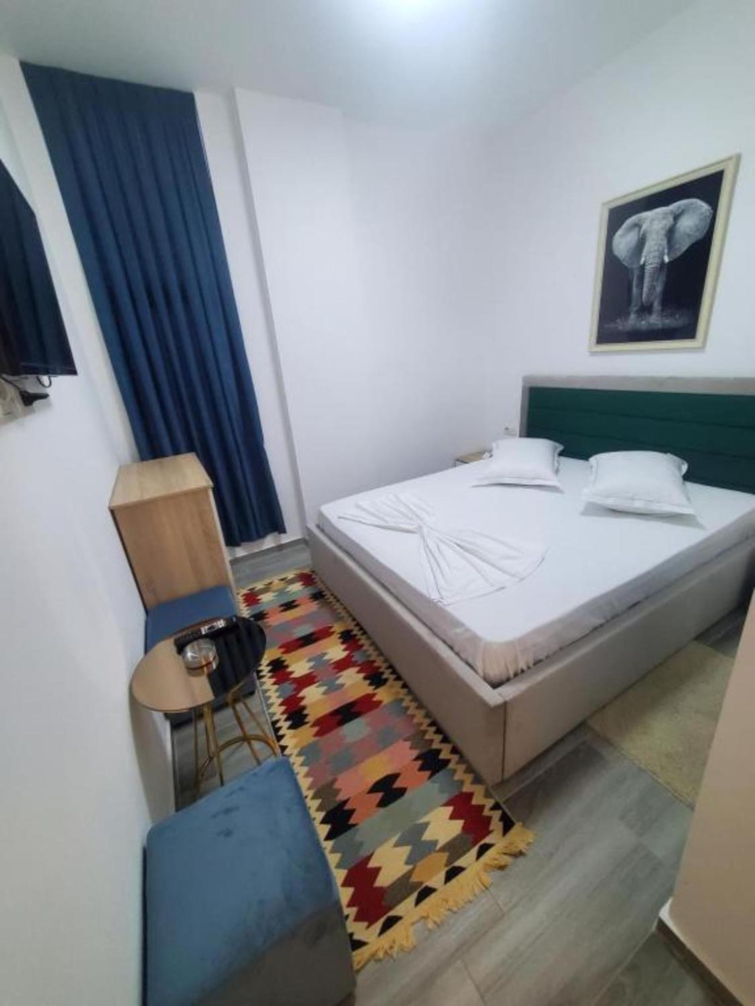 Bs Hotel Δυρράχιο Εξωτερικό φωτογραφία